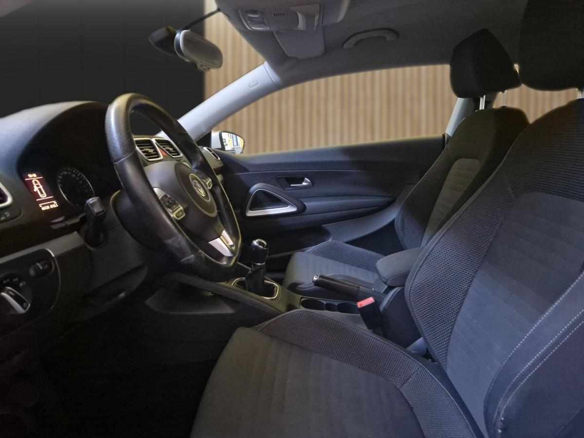 volkswagen-scirocco-2-0-tdi-2013-diesel-1968cc