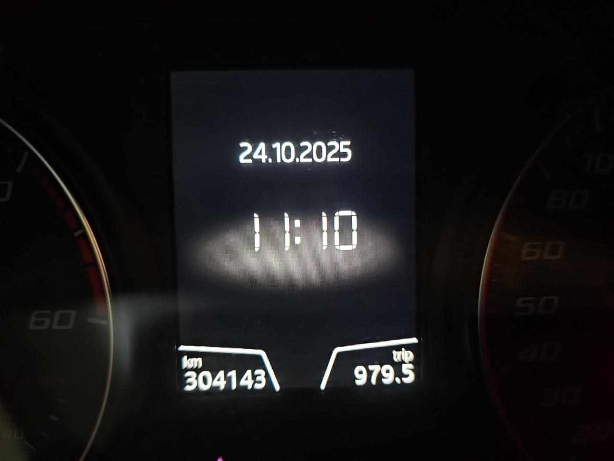 seat-leon-1-6-tdi-ecomotive-2016-diesel-1598cc