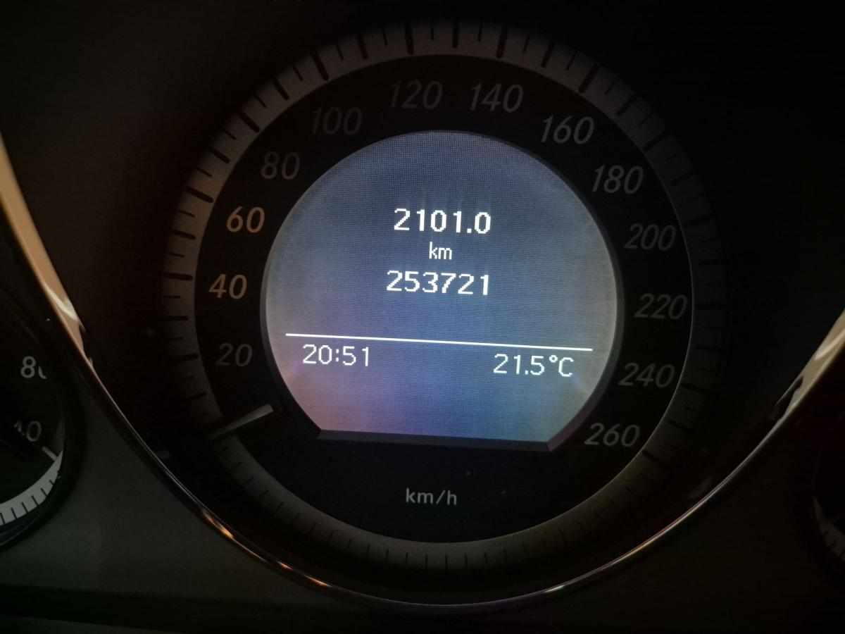 mercedes-benz-classe-c-c-250-cdi-blueefficiency-2010-diesel-2143cc