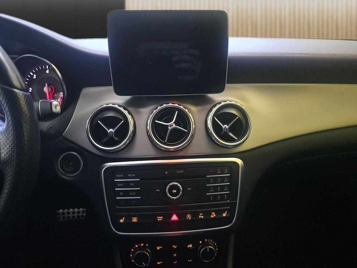 mercedes-benz-gla-220-d-4matic-2016-diesel-2143cc