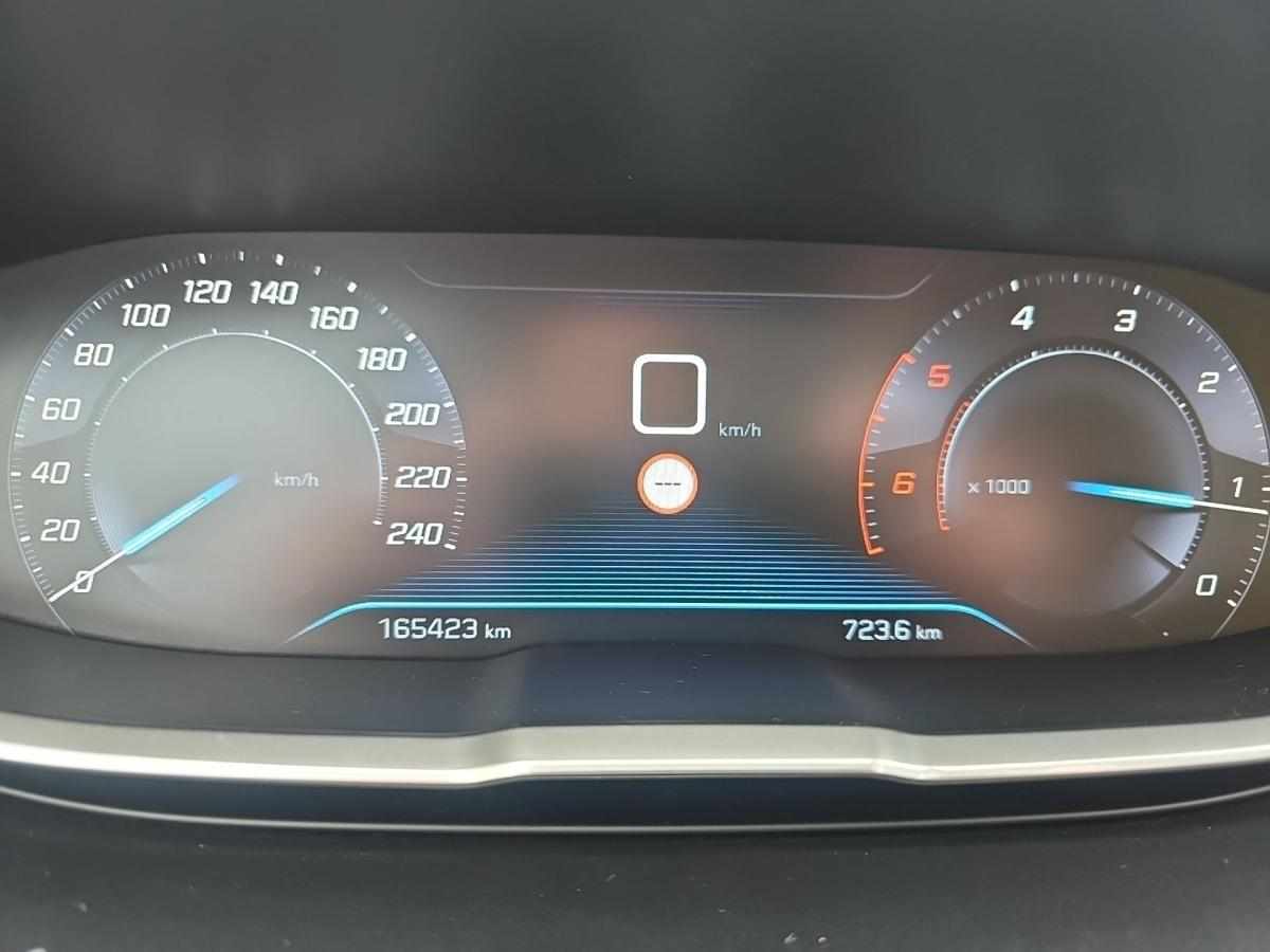 peugeot-5008-1-6-bluehdi-2018-diesel-1560cc