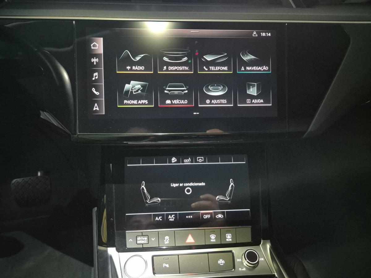audi-e-tron-55-quattro-2020-eletrico