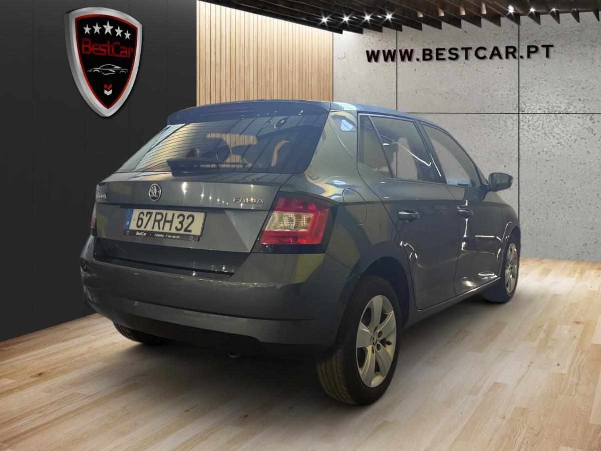 skoda-fabia-1-0-mpi-2016-gasolina-999cc