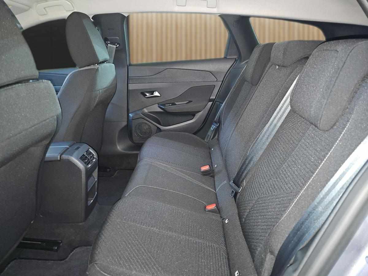peugeot-308-1-5-bluehdi-2023-diesel-1499cc
