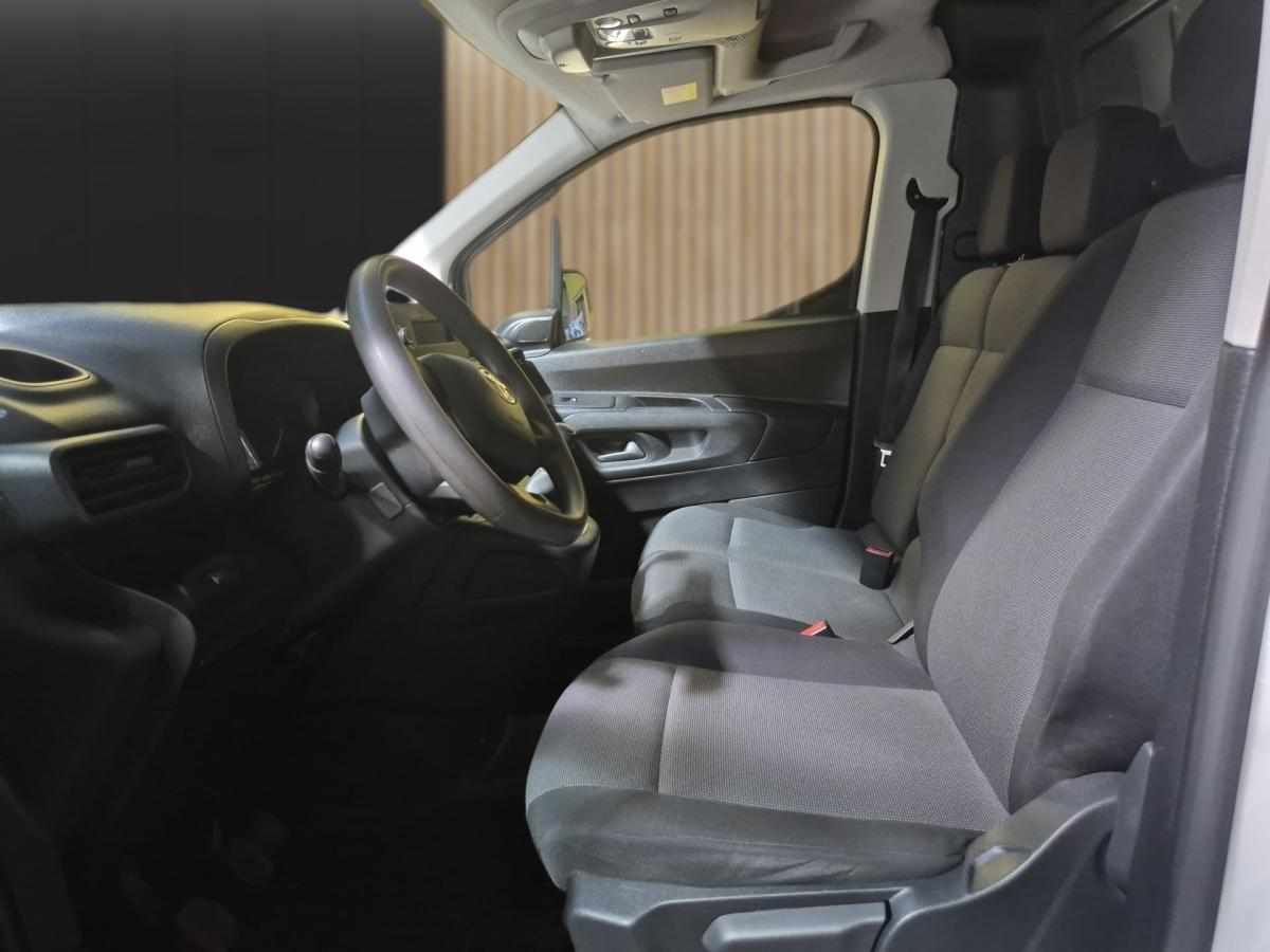 toyota-proace-city-1-5-102cv-2021-diesel-1499cc
