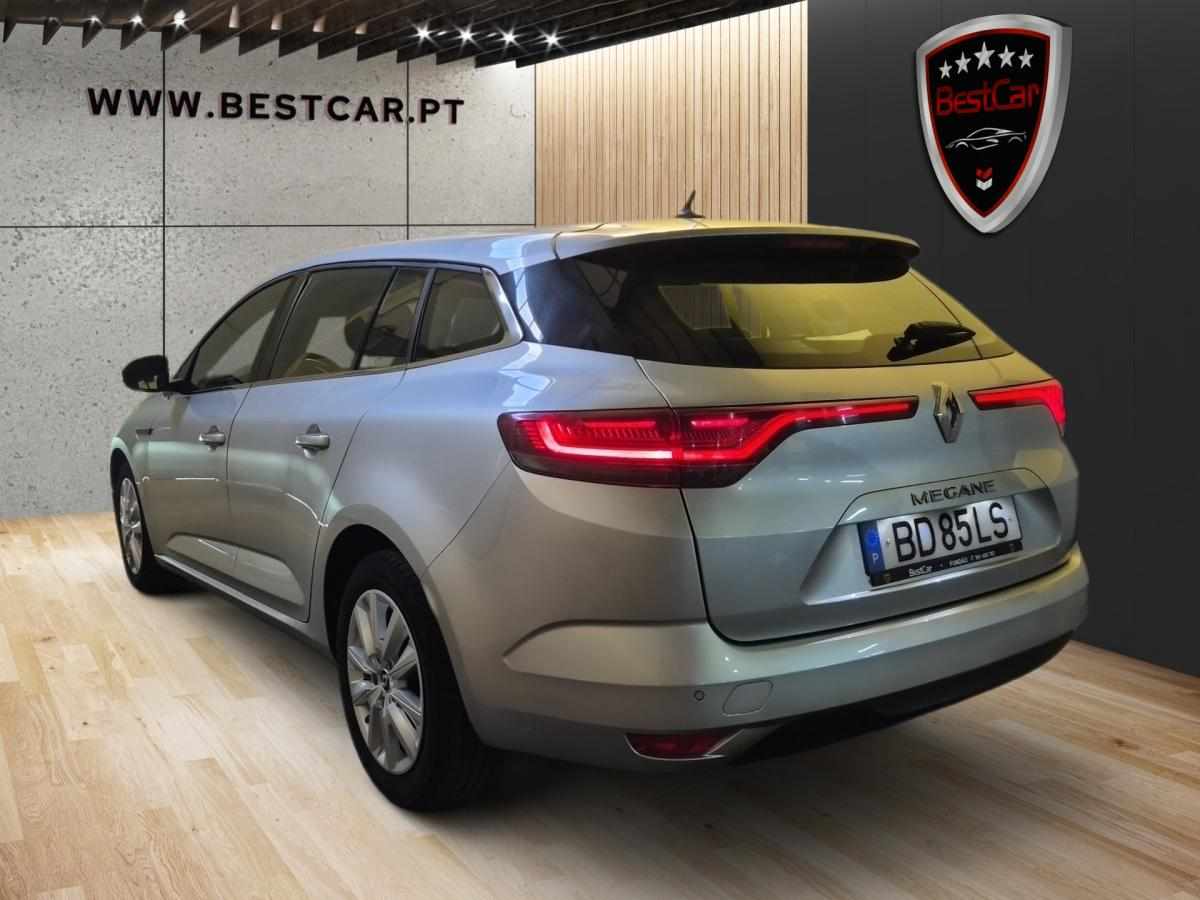 renault-megane-1-5-blue-dci-2023-diesel-1461cc