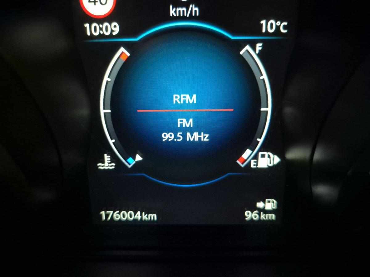 jaguar-f-pace-20d-2016-diesel-1999cc