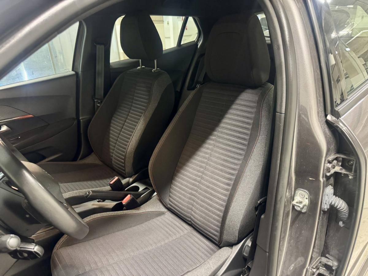 peugeot-2008-2023-gasolina-1199cc