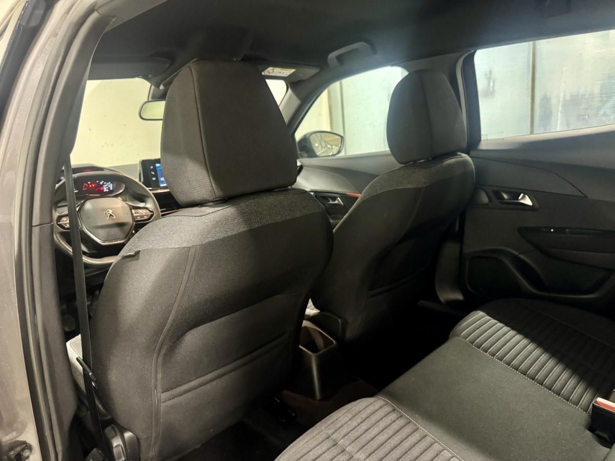 peugeot-2008-2023-gasolina-1199cc