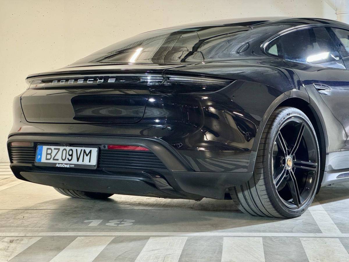 porsche-taycan-2020-eletrico-0cc