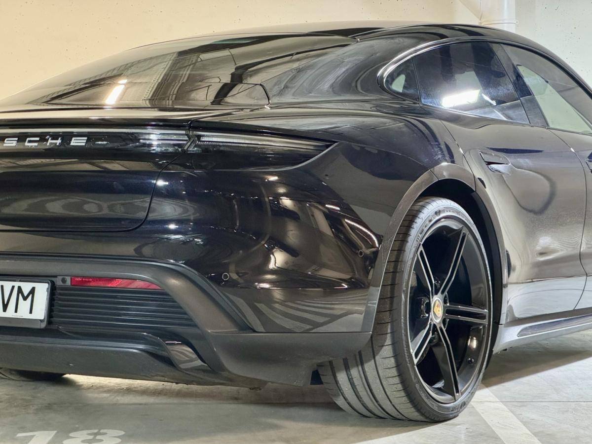 porsche-taycan-2020-eletrico-0cc