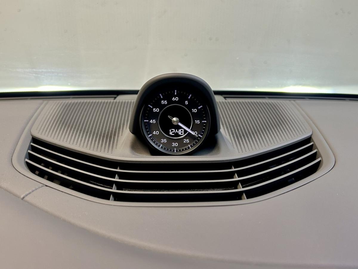 porsche-taycan-2020-eletrico-0cc