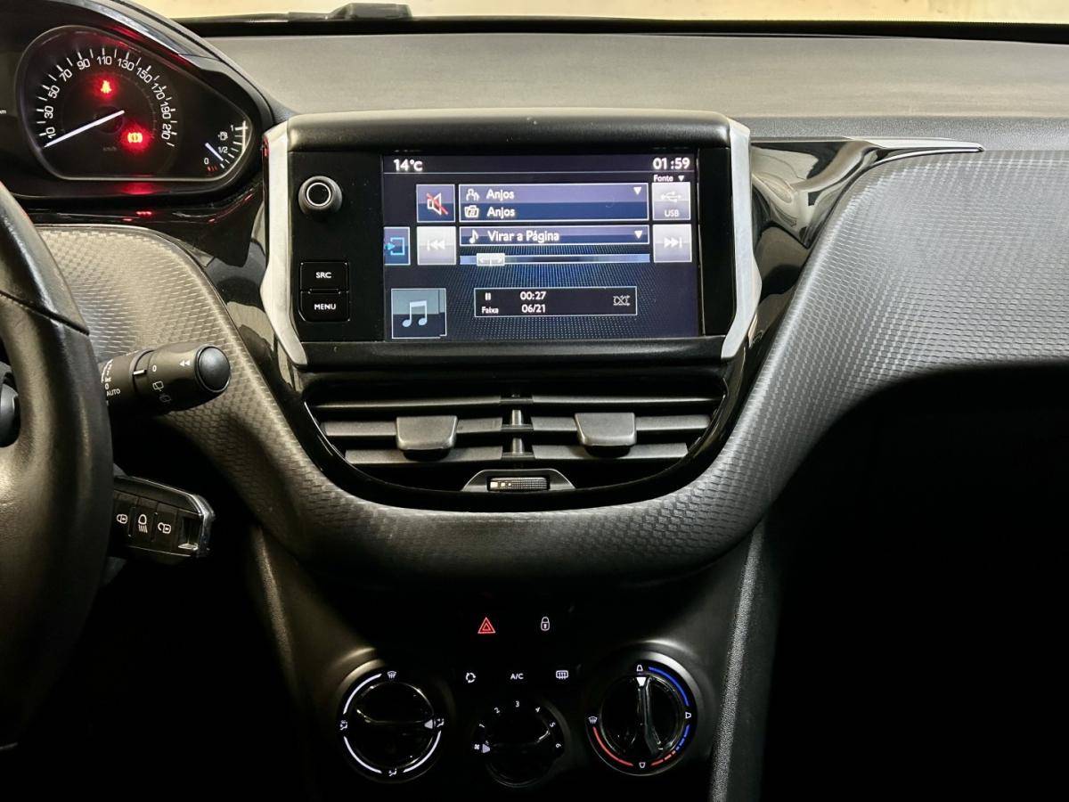 peugeot-208-2017-gasolina-1199cc