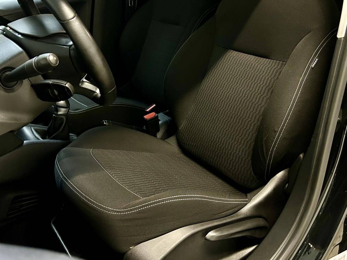 peugeot-208-2017-gasolina-1199cc