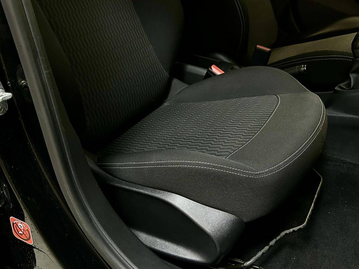 peugeot-208-2017-gasolina-1199cc