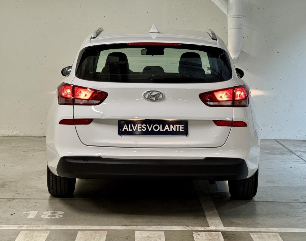 hyundai-i30-sw-2017-diesel-1582cc