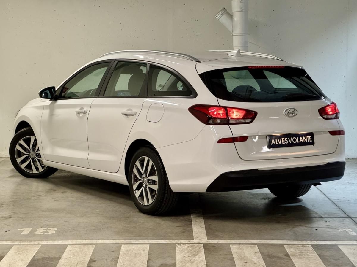 hyundai-i30-sw-2017-diesel-1582cc