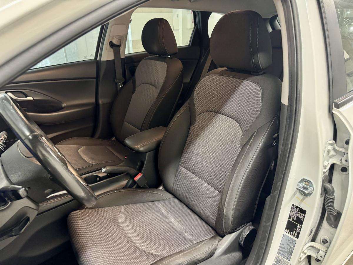 hyundai-i30-sw-2017-diesel-1582cc