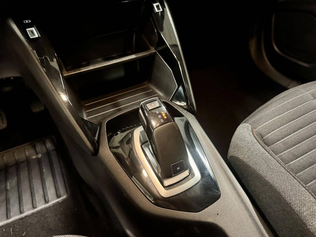 peugeot-2008-2021-gasolina-1199cc