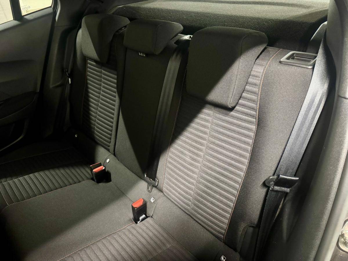 peugeot-2008-2021-gasolina-1199cc