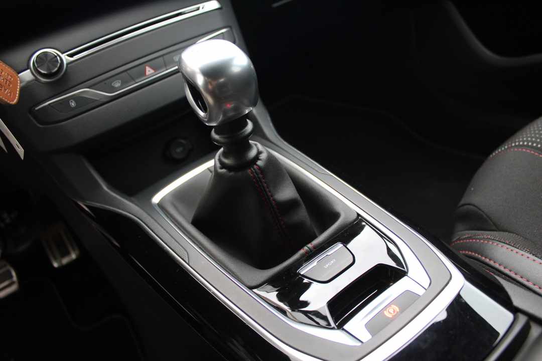 peugeot-308-1-5-bluehdi-2018-diesel-1499cc