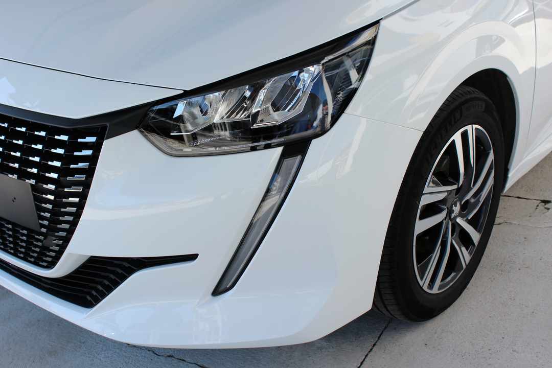 peugeot-208-1-2-puretech-2023-gasolina-1199cc