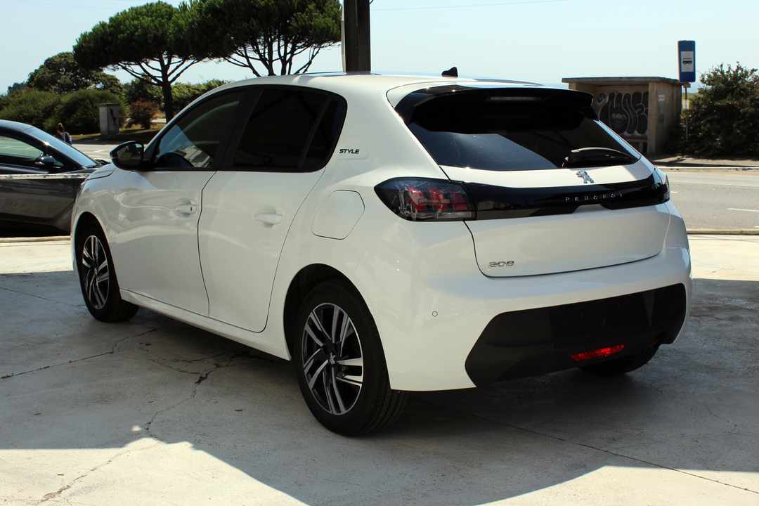 peugeot-208-1-2-puretech-2023-gasolina-1199cc