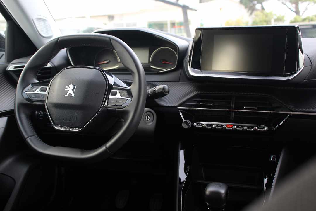 peugeot-2008-1-2-puretech-2022-gasolina-1199cc