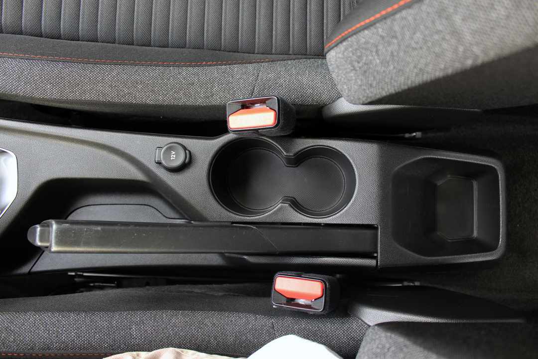 peugeot-2008-1-2-puretech-2022-gasolina-1199cc