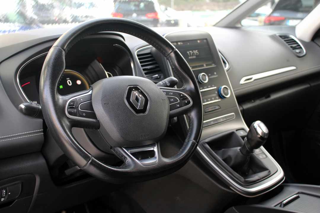 renault-grand-scenic-1-5-2017-diesel-1500cc