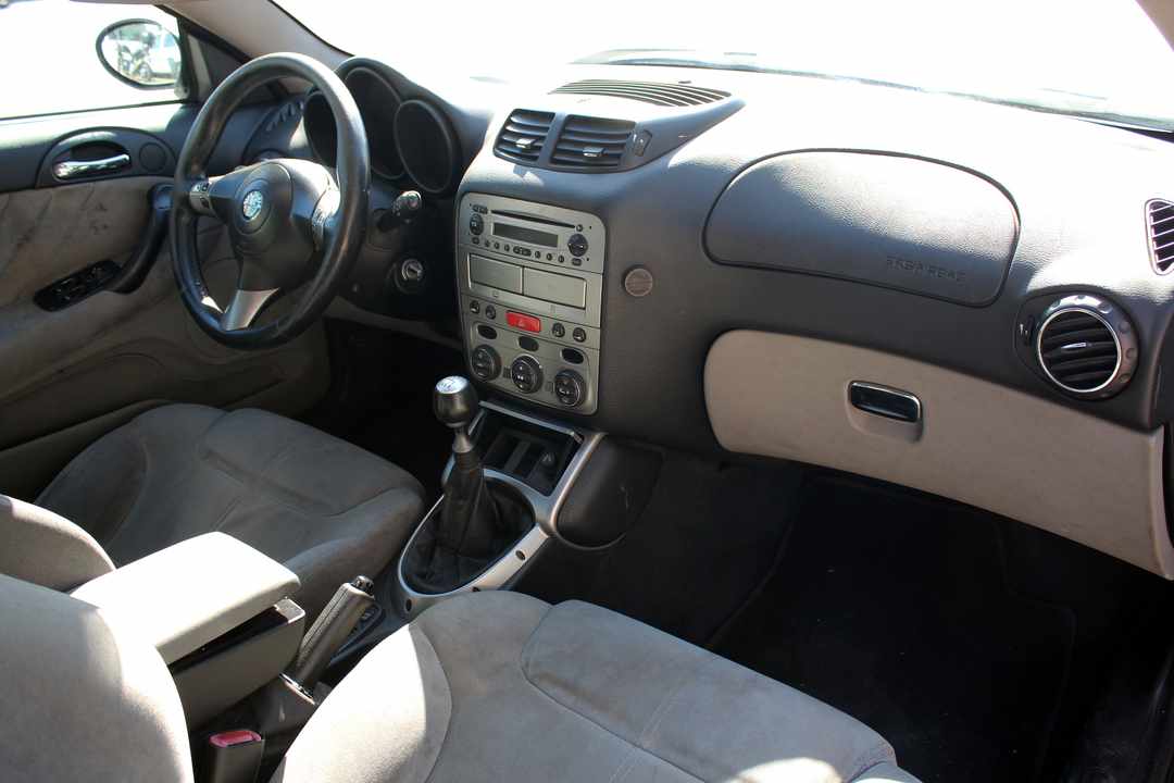 alfa-romeo-gt-1-9-jtdm-16v-2004-diesel-1910cc