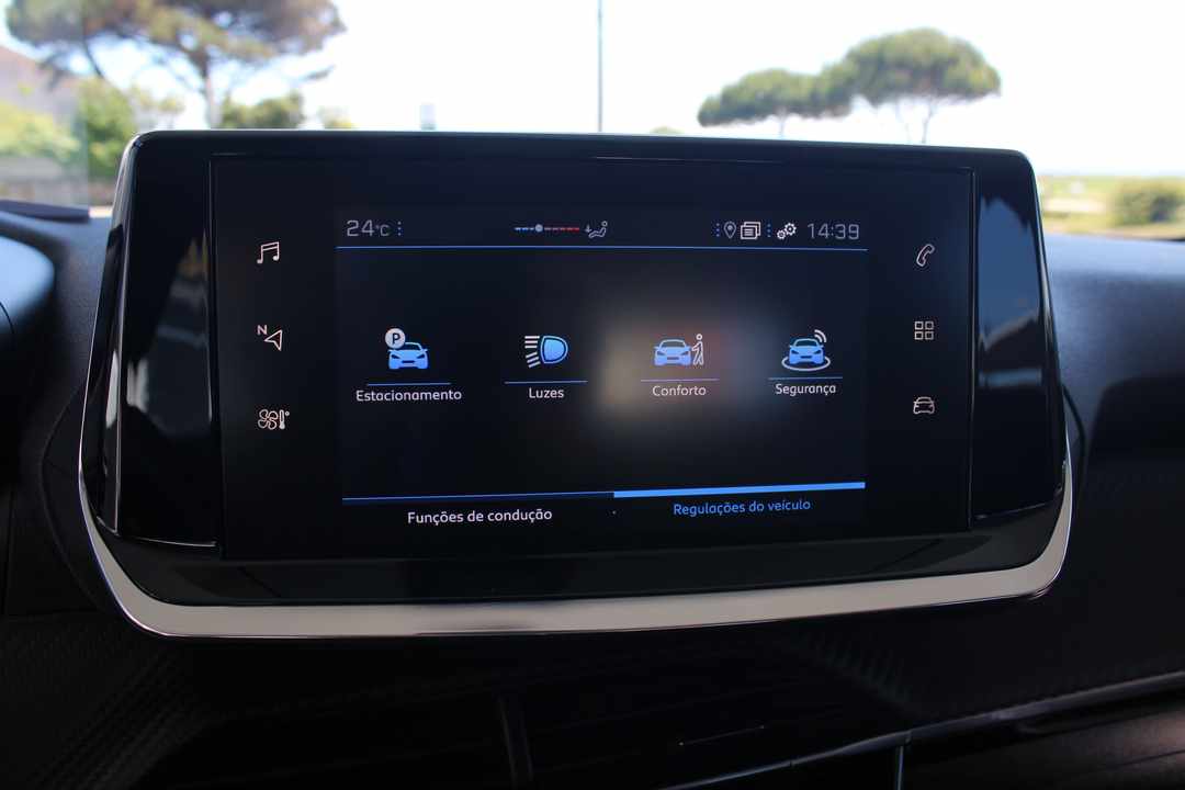 peugeot-2008-1-2-puretech-2021-gasolina-1199cc