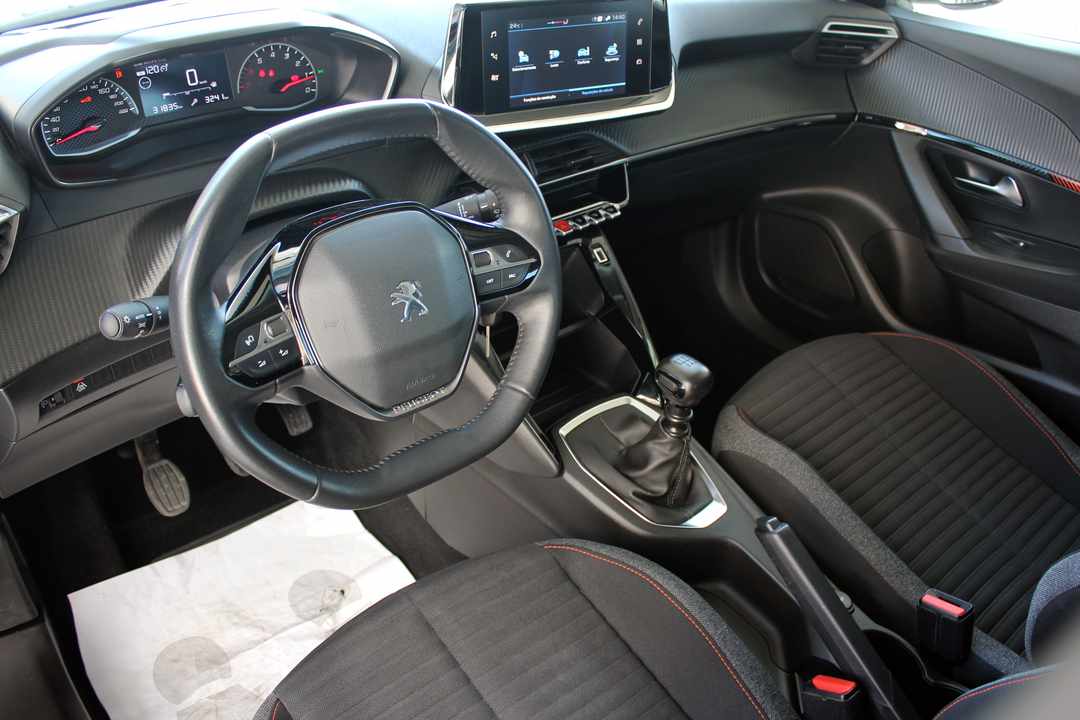 peugeot-2008-1-2-puretech-2021-gasolina-1199cc