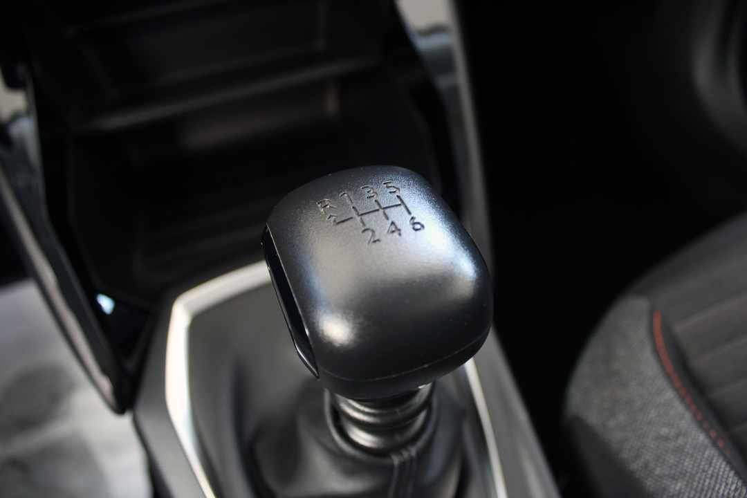 peugeot-2008-1-2-puretech-2021-gasolina-1199cc