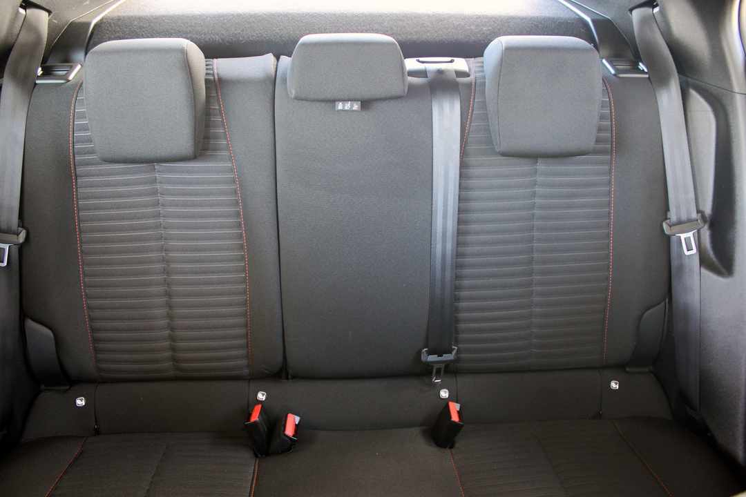 peugeot-2008-1-2-puretech-2021-gasolina-1199cc