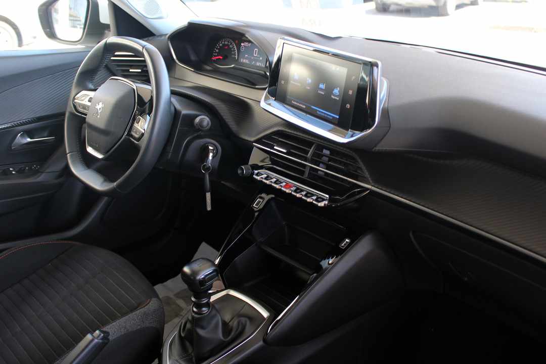 peugeot-2008-1-2-puretech-2021-gasolina-1199cc