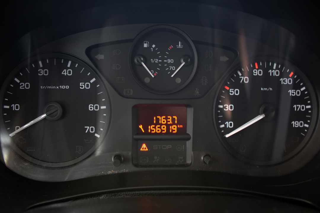 peugeot-partner-1-6-99cv-2018-diesel-1560cc