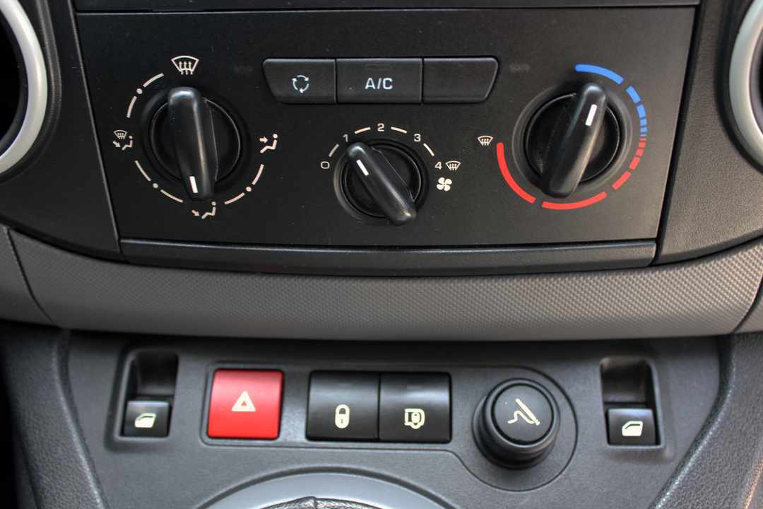 peugeot-partner-1-6-99cv-2018-diesel-1560cc
