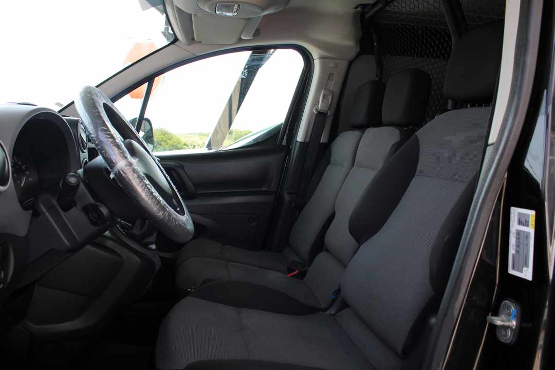 peugeot-partner-1-6-99cv-2018-diesel-1560cc