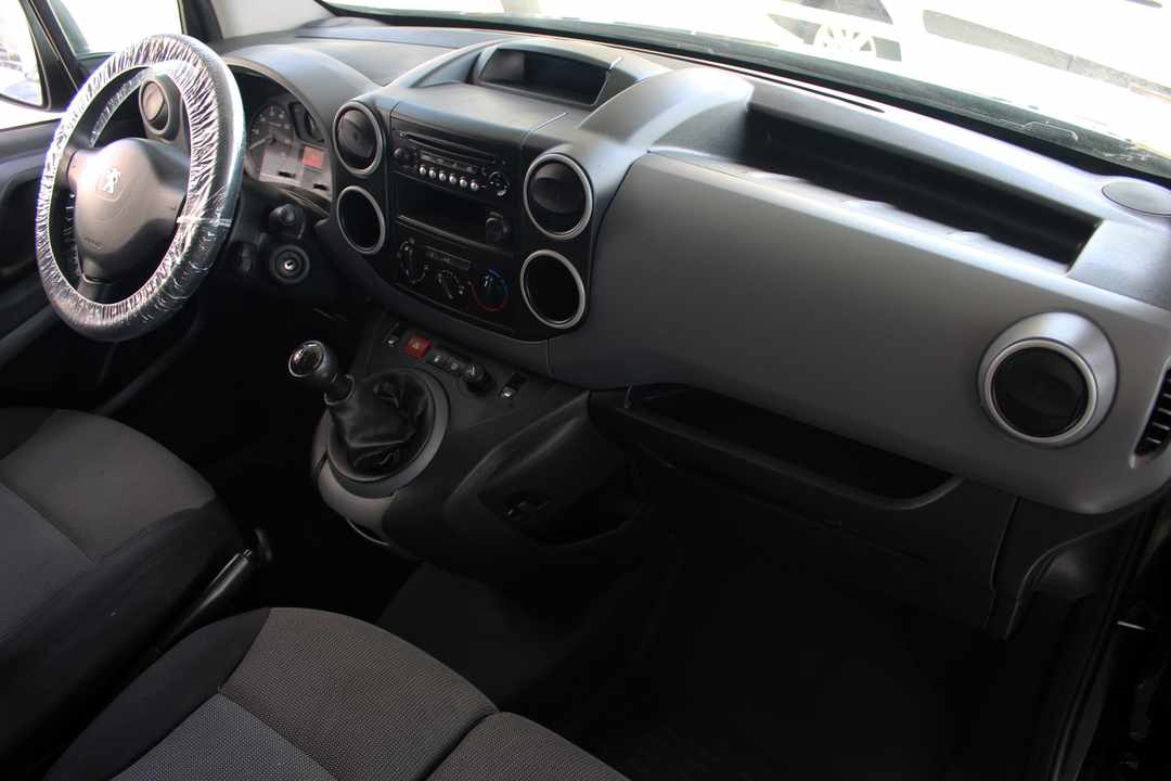 peugeot-partner-1-6-99cv-2018-diesel-1560cc