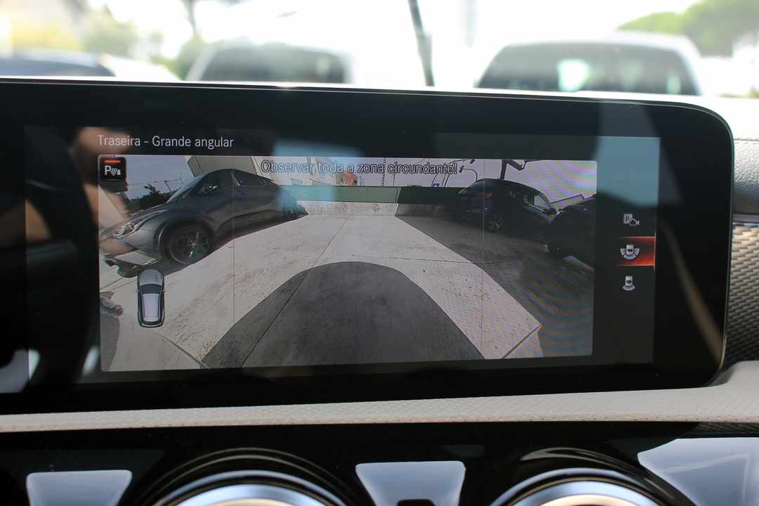 mercedes-benz-cla-250-e-2022-gasolina-1332cc