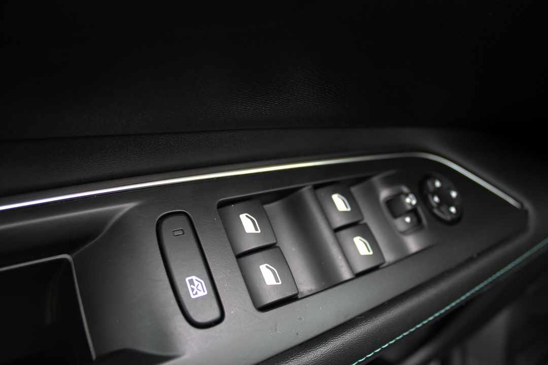 peugeot-3008-1-6-hybrid-11-8-kwh-2021-gasolina-1598cc