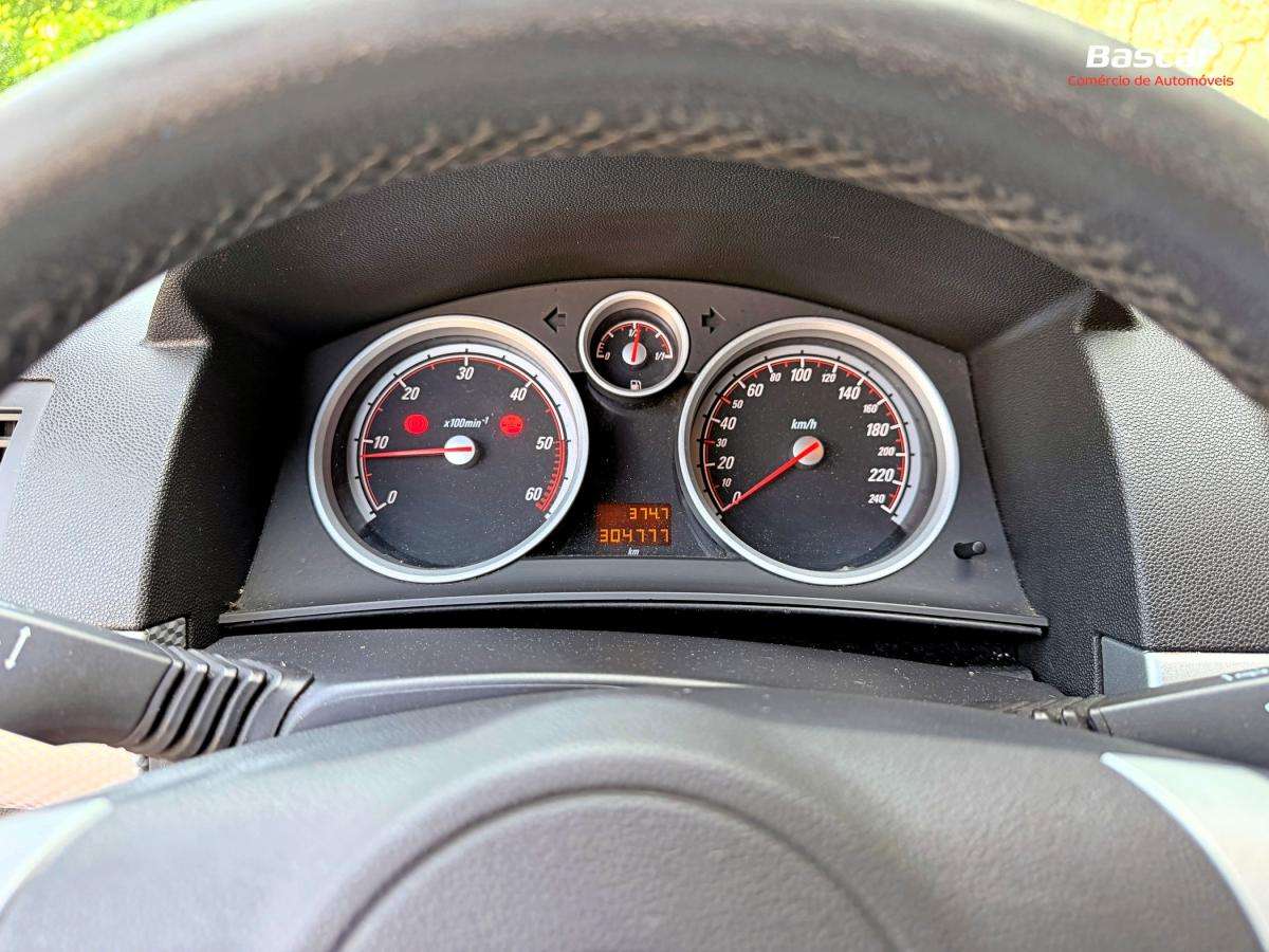 opel-astra-gtc-2006-diesel-1248cc