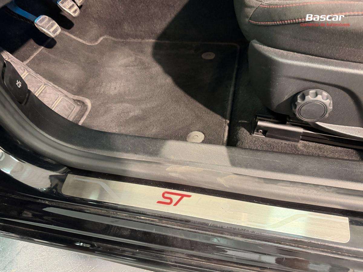 ford-focus-2022-gasolina-998cc