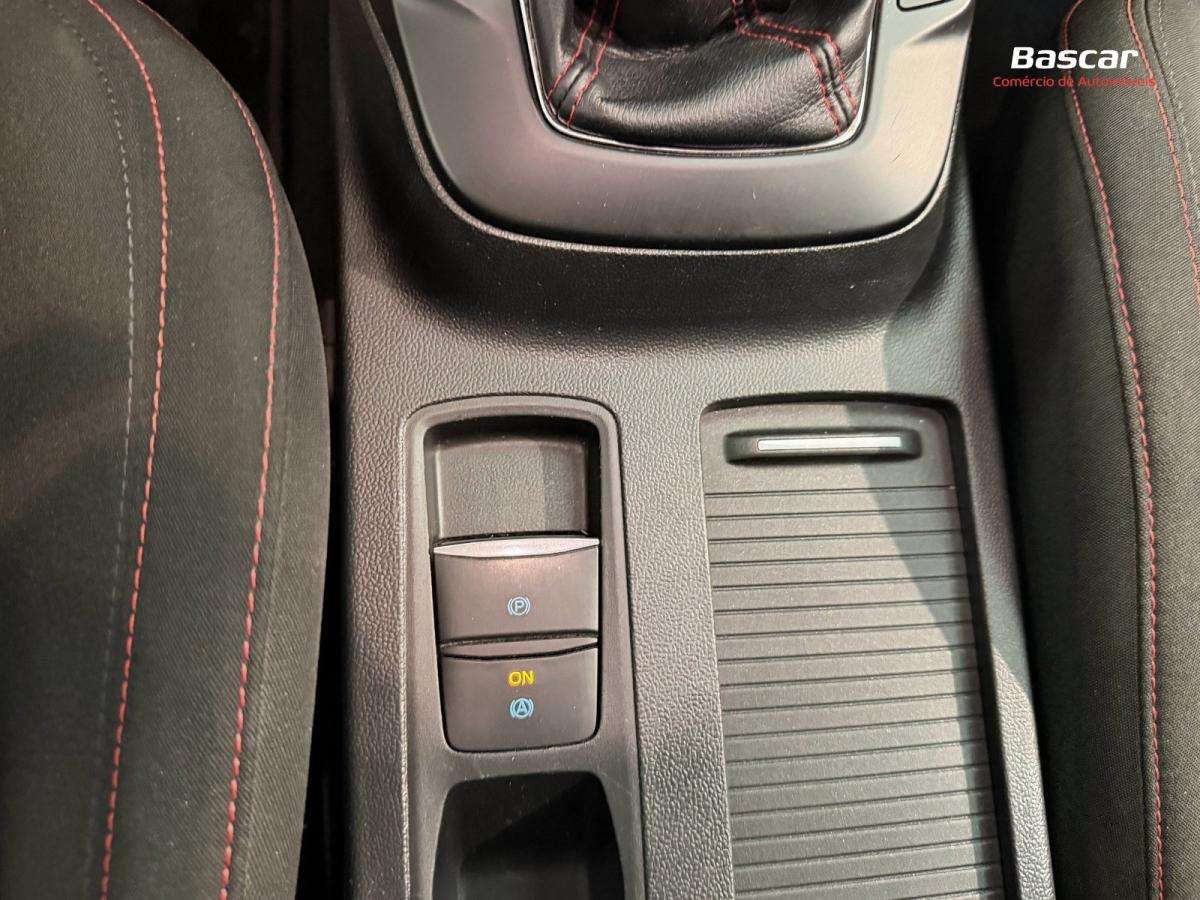 ford-focus-2022-gasolina-998cc