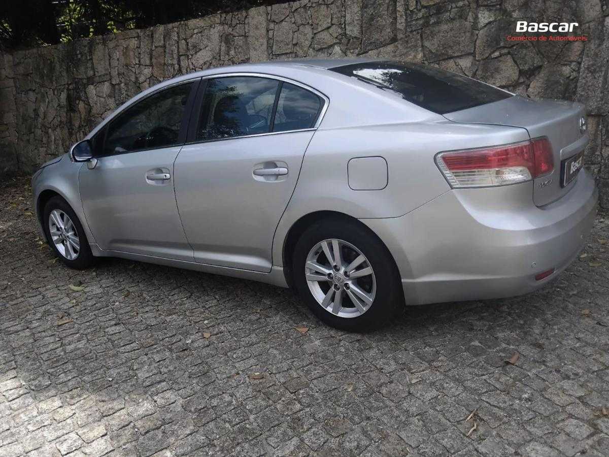 toyota-avensis-2009-diesel-1998cc