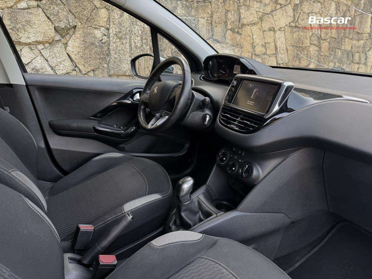 peugeot-208-2016-diesel-1560cc