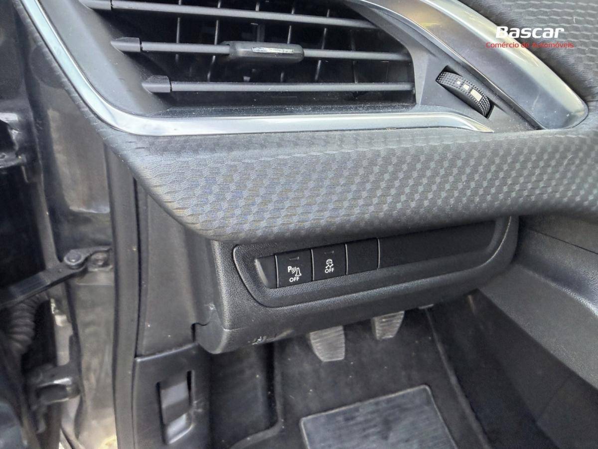 peugeot-208-2016-diesel-1560cc