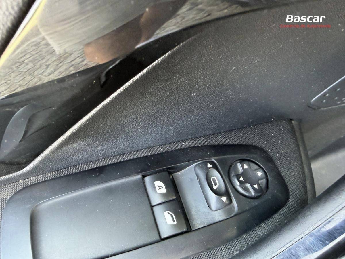 peugeot-208-2016-diesel-1560cc
