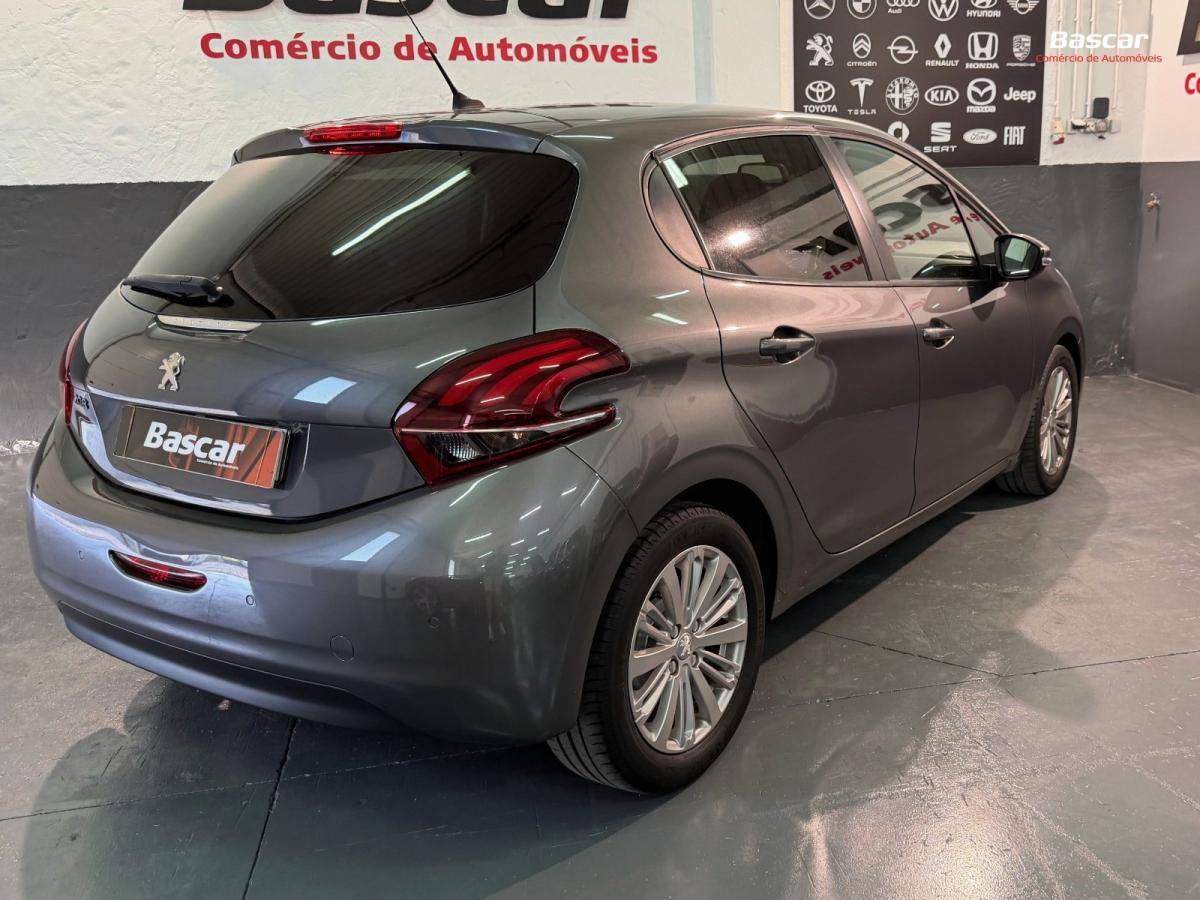 peugeot-208-2019-gasolina-1199cc